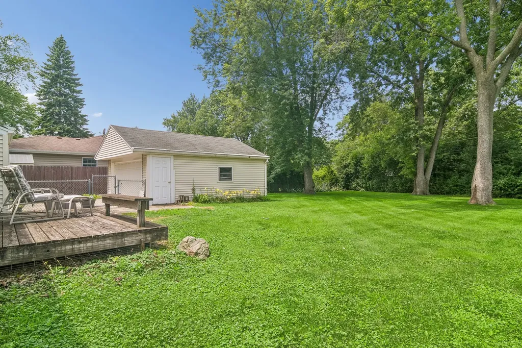 2102 George Street Rolling Meadows IL 60008