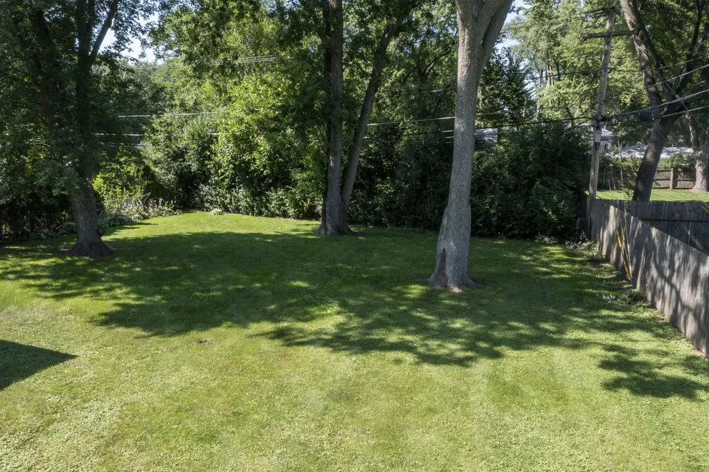 2102 George Street Rolling Meadows IL 60008