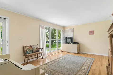2102 George Street Rolling Meadows IL 60008