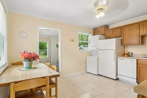 2102 George Street Rolling Meadows IL 60008