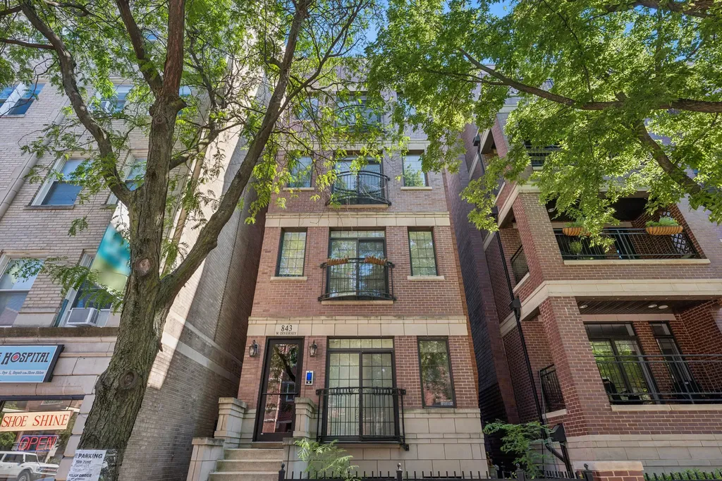 843 West Diversey Parkway Chicago IL 60614