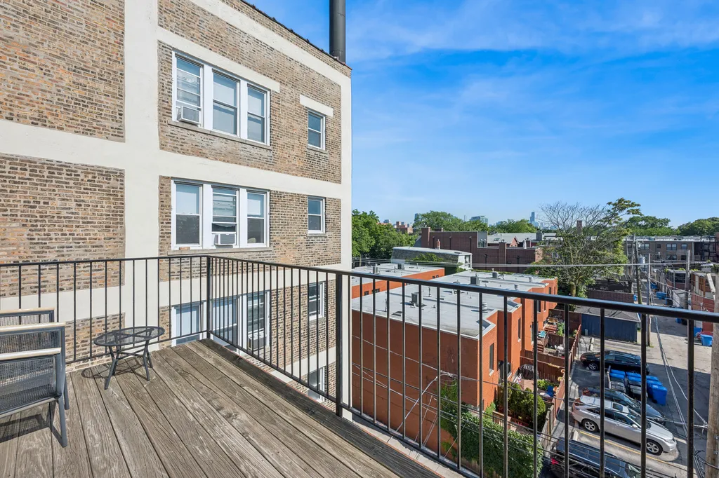 843 West Diversey Parkway Chicago IL 60614