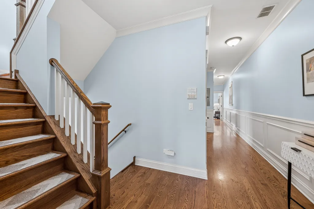 843 West Diversey Parkway Chicago IL 60614