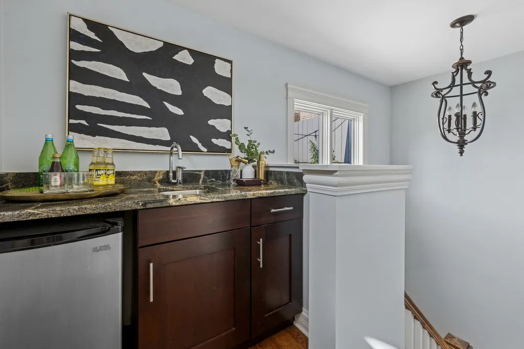 843 West Diversey Parkway Chicago IL 60614