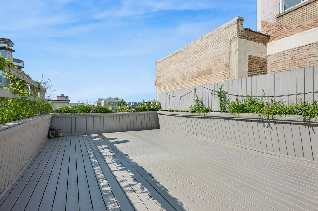 843 West Diversey Parkway Chicago IL 60614