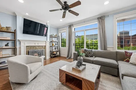 843 West Diversey Parkway Chicago IL 60614