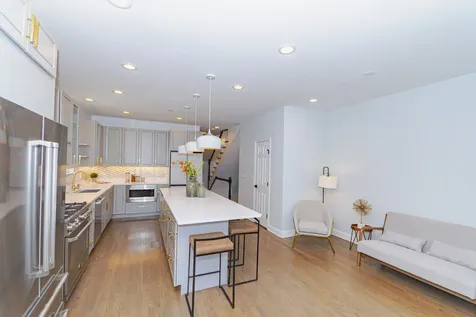 2043 West Saint Paul Avenue Chicago IL 60647