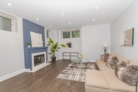 2043 West Saint Paul Avenue Chicago IL 60647