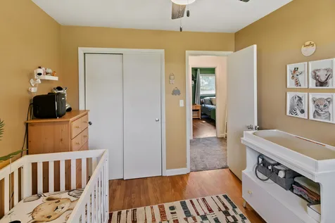 1870 Elizabeth Lane Aurora IL 60505