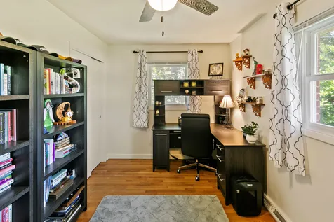 1870 Elizabeth Lane Aurora IL 60505