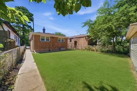 14807 Wood Street Harvey IL 60426