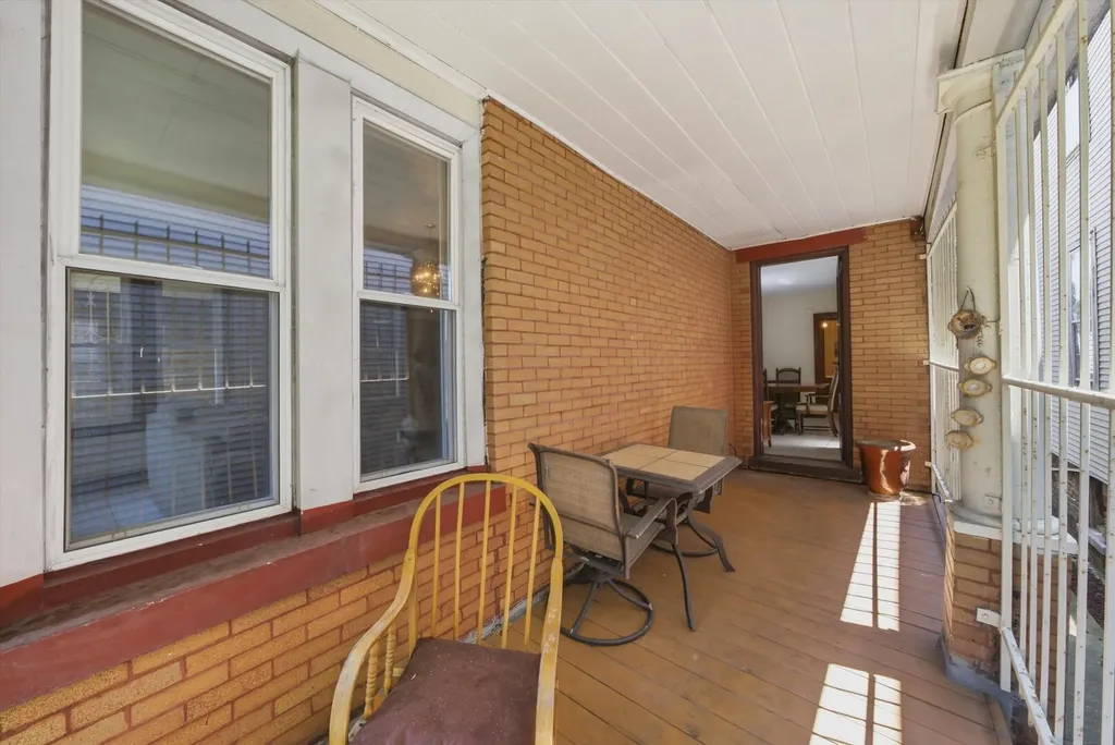 2223 North Kimball Avenue Chicago IL 60647