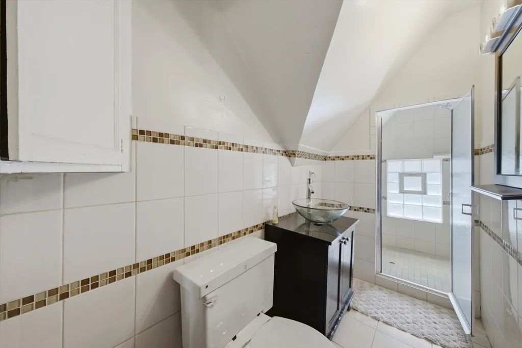2223 North Kimball Avenue Chicago IL 60647