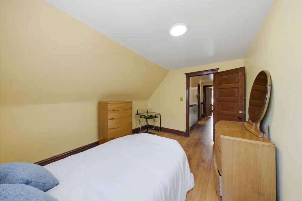 2223 North Kimball Avenue Chicago IL 60647