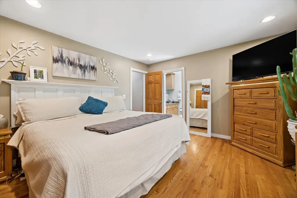 4433 Brittany Drive Lisle IL 60532