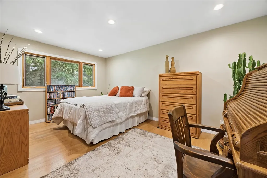 4433 Brittany Drive Lisle IL 60532