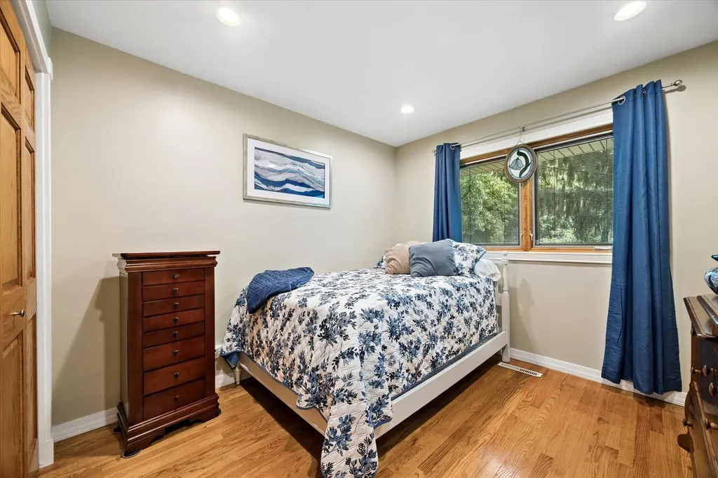 4433 Brittany Drive Lisle IL 60532