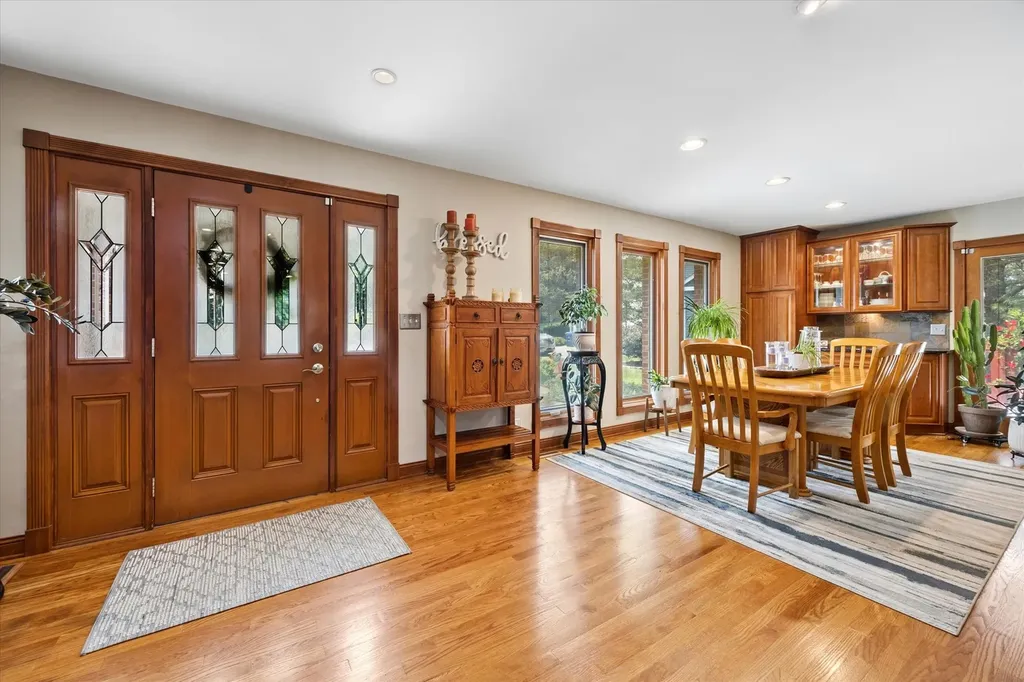 4433 Brittany Drive Lisle IL 60532