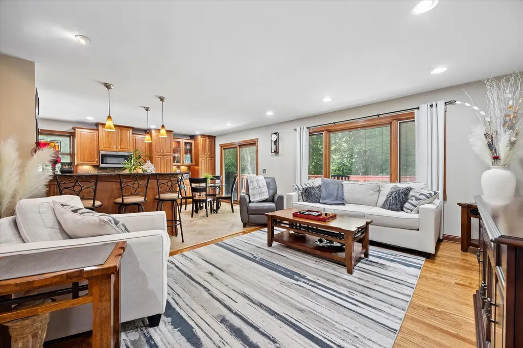 4433 Brittany Drive Lisle IL 60532