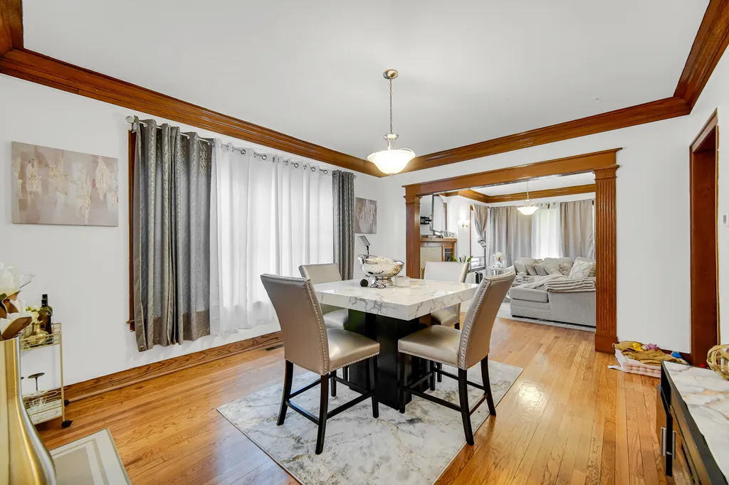 10645 South Prairie Avenue Chicago IL 60628