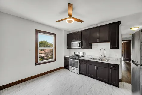 10645 South Prairie Avenue Chicago IL 60628