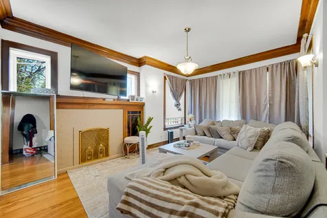10645 South Prairie Avenue Chicago IL 60628