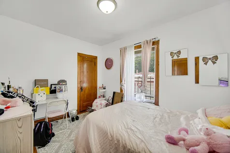 10645 South Prairie Avenue Chicago IL 60628
