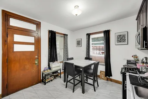 10645 South Prairie Avenue Chicago IL 60628