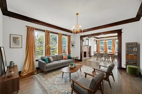 10645 South Prairie Avenue Chicago IL 60628