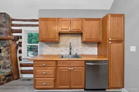 314 North Cresthill Avenue Mchenry IL 60051