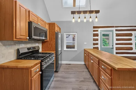 314 North Cresthill Avenue Mchenry IL 60051
