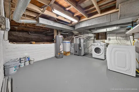 314 North Cresthill Avenue Mchenry IL 60051