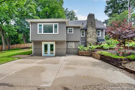 314 North Cresthill Avenue Mchenry IL 60051