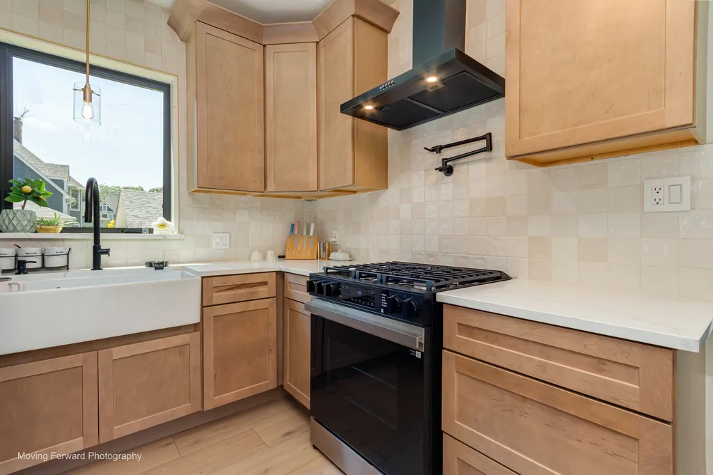 107 East Jefferson Avenue Wheaton IL 60187