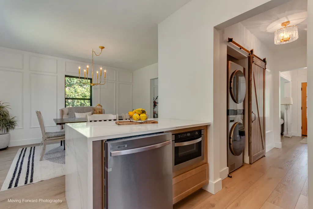 107 East Jefferson Avenue Wheaton IL 60187