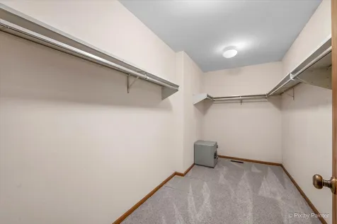 110 Villa Way Bloomingdale IL 60108