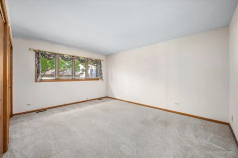 110 Villa Way Bloomingdale IL 60108