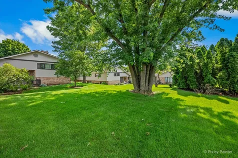 110 Villa Way Bloomingdale IL 60108