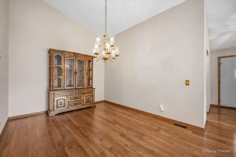 110 Villa Way Bloomingdale IL 60108