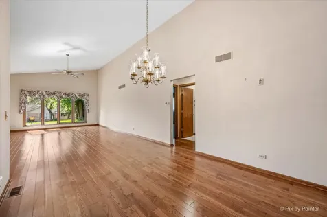 110 Villa Way Bloomingdale IL 60108