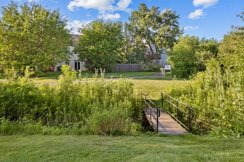 1791 Barnhill Drive Mundelein IL 60060