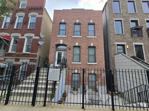 1245 North Cleaver Street Chicago IL 60642