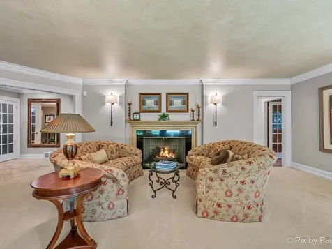 1986 Camphill Circle Inverness IL 60067