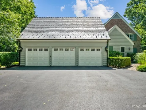 1986 Camphill Circle Inverness IL 60067