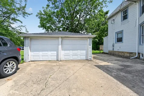 107 4TH Avenue Joliet IL 60433