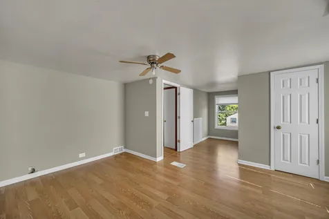 18843 West Deerpath Road Grayslake IL 60030