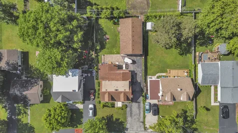 18843 West Deerpath Road Grayslake IL 60030