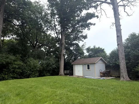 209 Rivers Drive Lake Bluff IL 60044