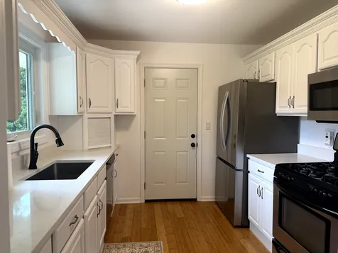 209 Rivers Drive Lake Bluff IL 60044