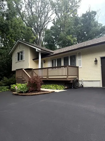 209 Rivers Drive Lake Bluff IL 60044